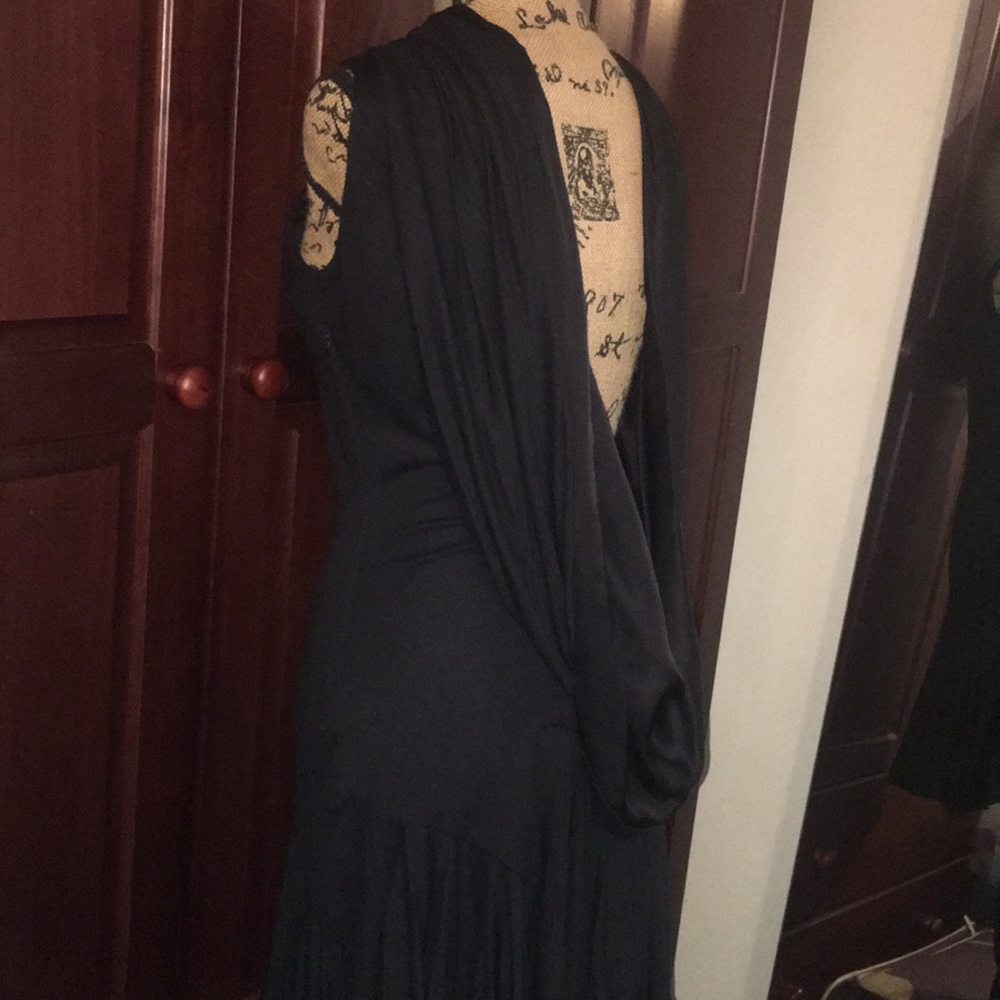 Dress - Picture 5 of 6